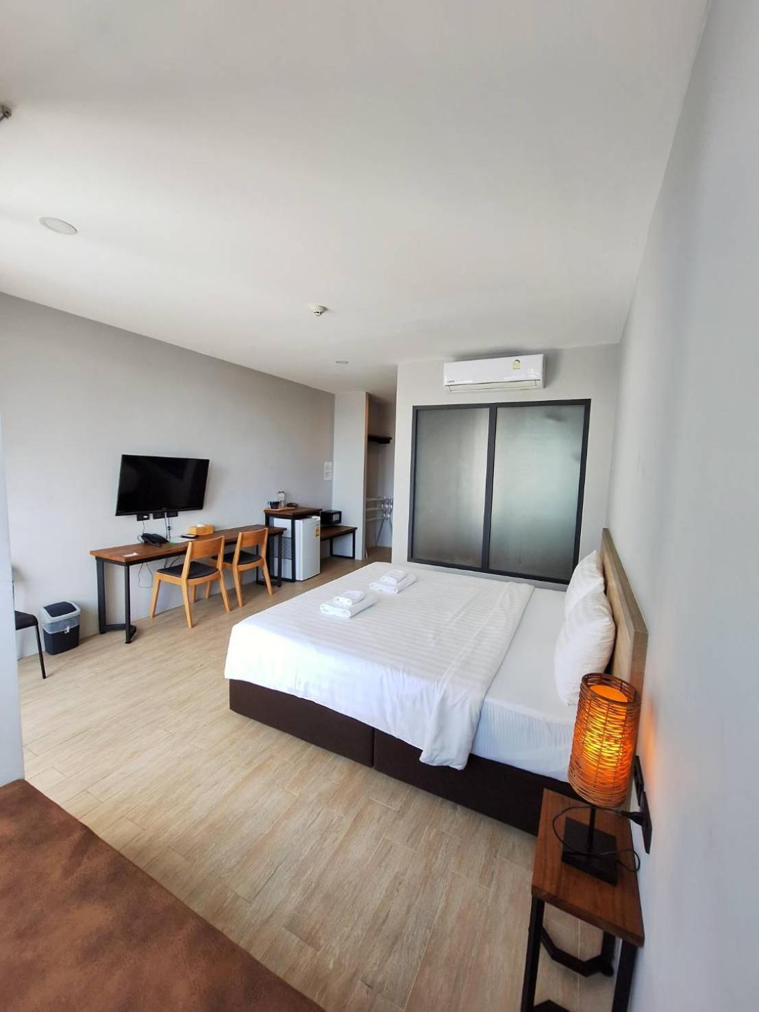 Atom Phuket Hotel -SHA Plus Nai Yang Beach Exterior foto